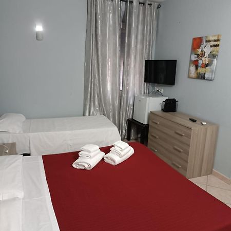 帕爾馬Affitti Only Sleep Bagno Privato公寓 外观 照片